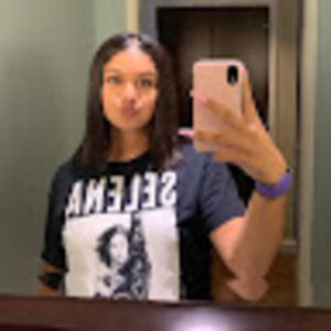 Meet your Posher, Emily